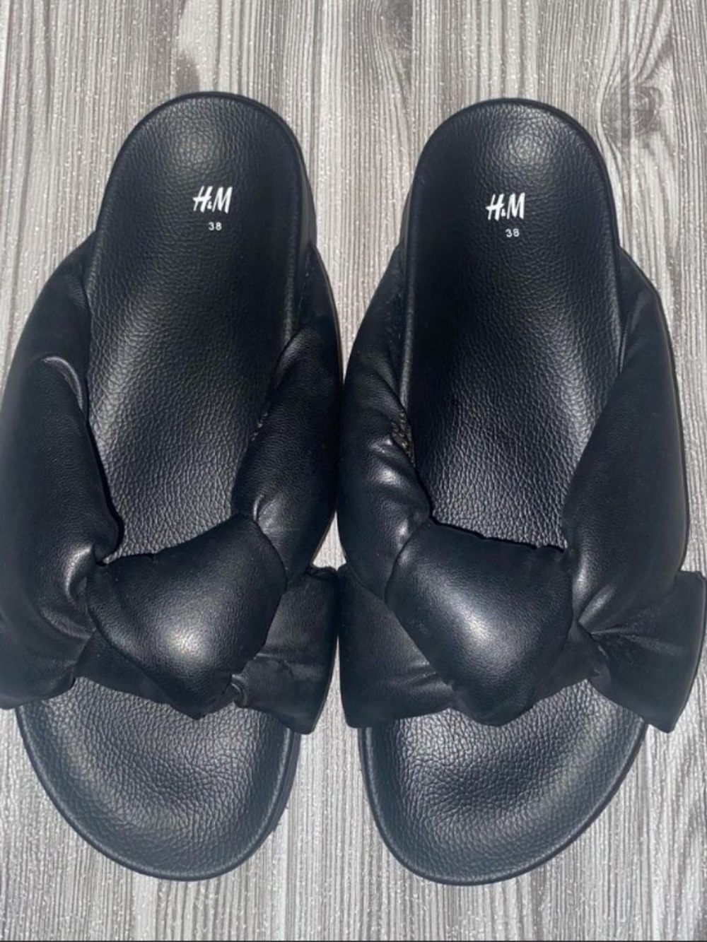 H&M Black Knotted Slide Sandals Women’s Size 7